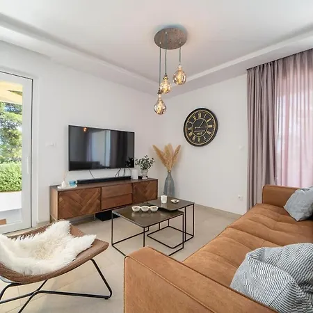 Villa Attractive