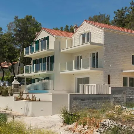 Villa Attractive