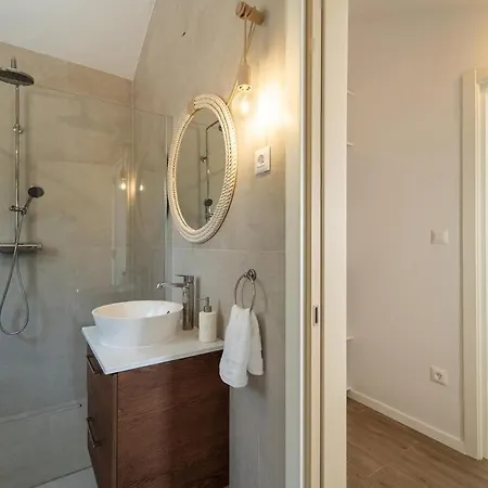 Villa Attractive Sumartin